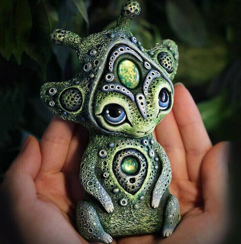 Handmade Creatures for a Decorative Resin World - Bring Magic to Your Space Now!🌟