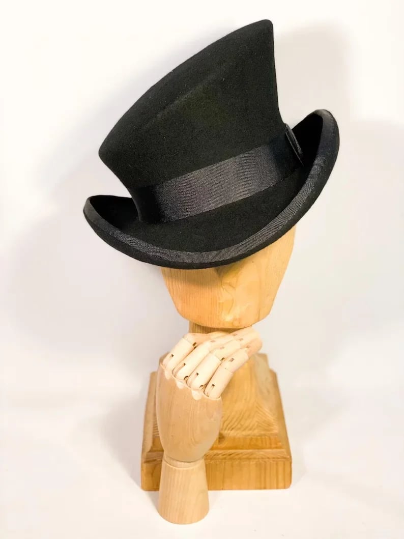 🎩Special Offer: 20% Off on Asymmetric Top Hat🎁