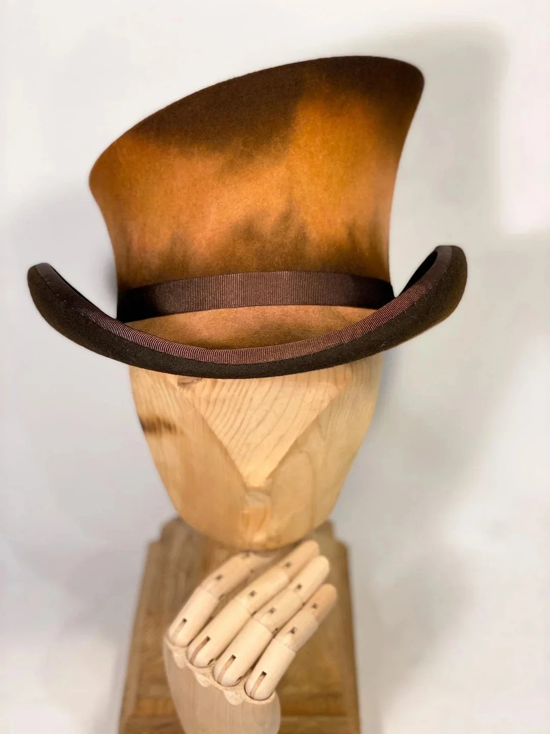 🎩Special Offer: 20% Off on Asymmetric Top Hat🎁