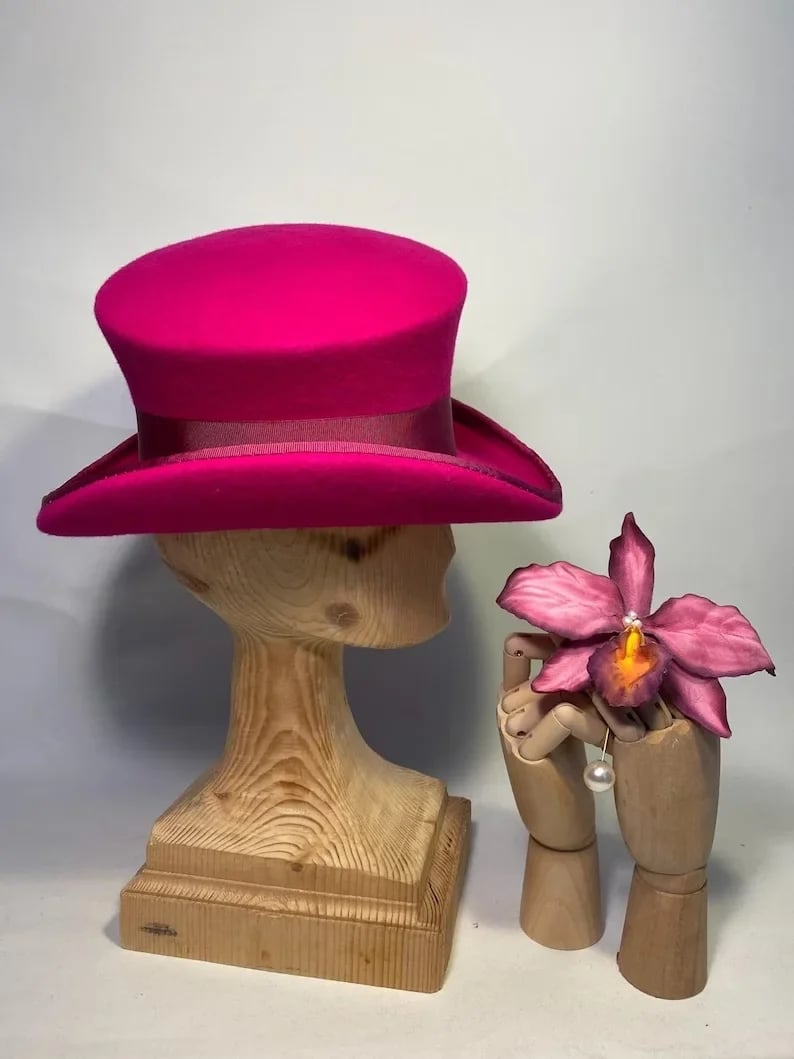 🎩Special Offer: 20% Off on Asymmetric Top Hat🎁