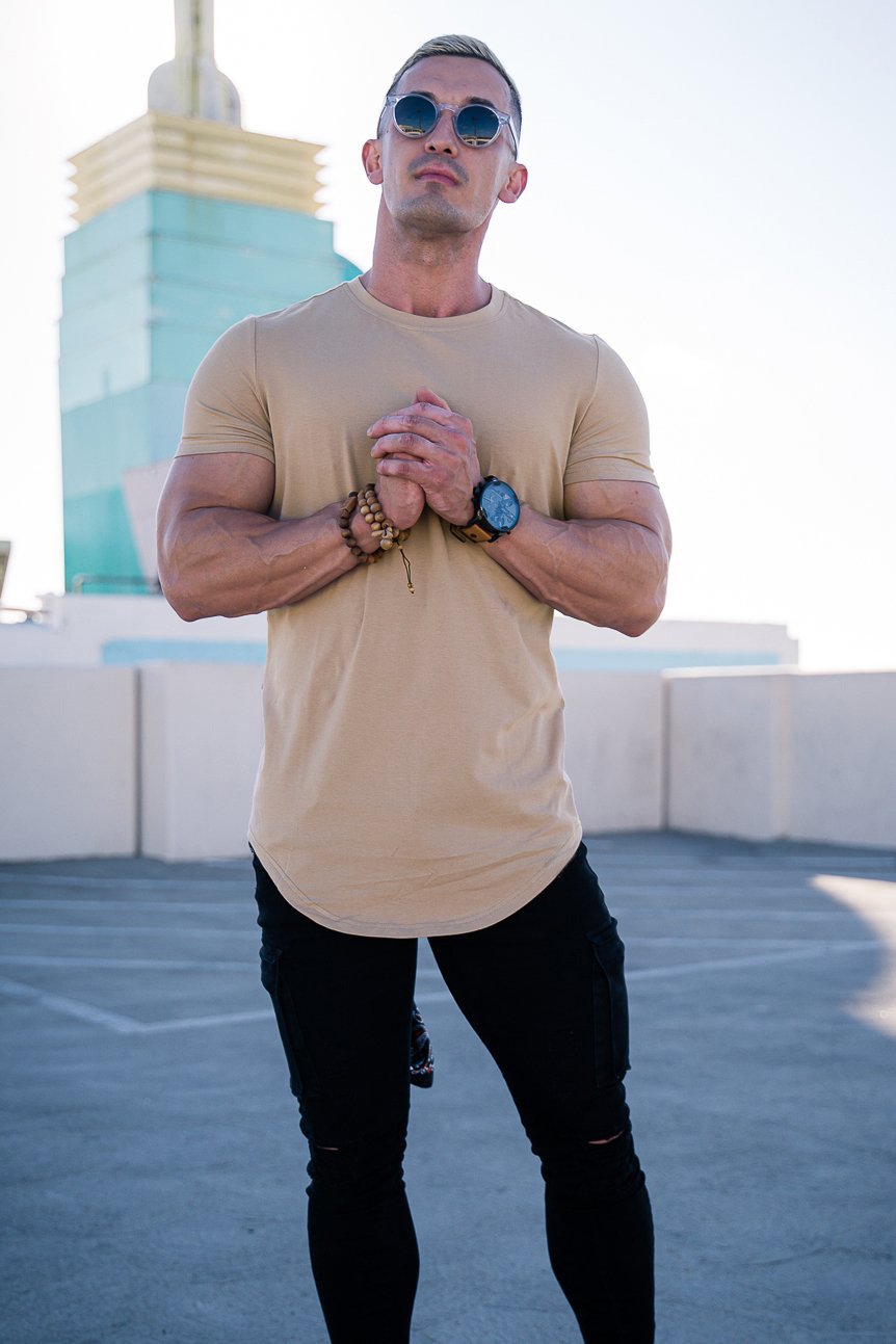 Upgrade Your Wardrobe with our Essential Drop-Cut T-Shirt