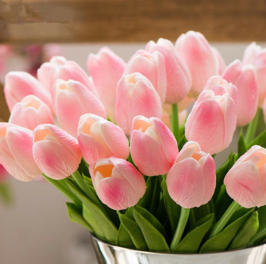 🌷Bring Nature Indoors: Set of 10 Exquisite Artificial Latex Tulips