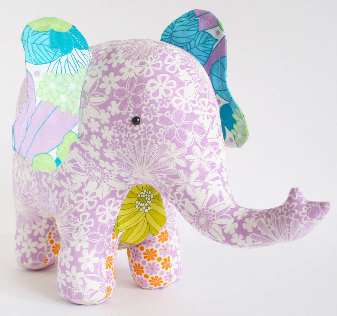 Create a Delightful Craft with our Adorable Elephant Decor Template and Instructions!