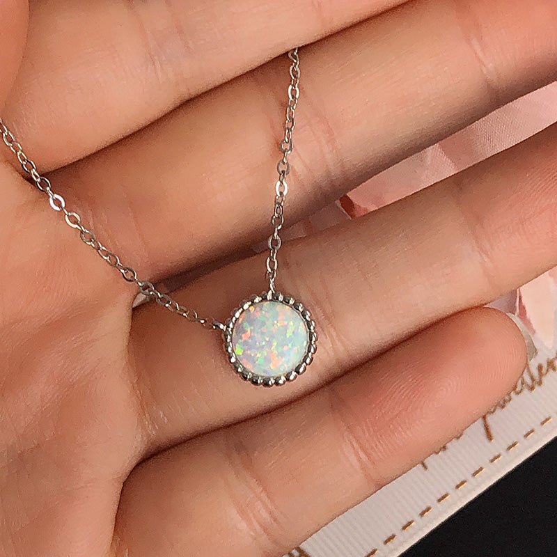 Elegant Round Cut Opal Stone Women's Pendant Necklace In Sterling Silver