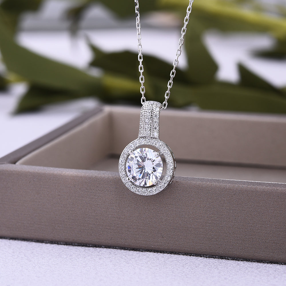 White Gold Classic Round Cut Women's Pendant Necklace In Sterling Silver