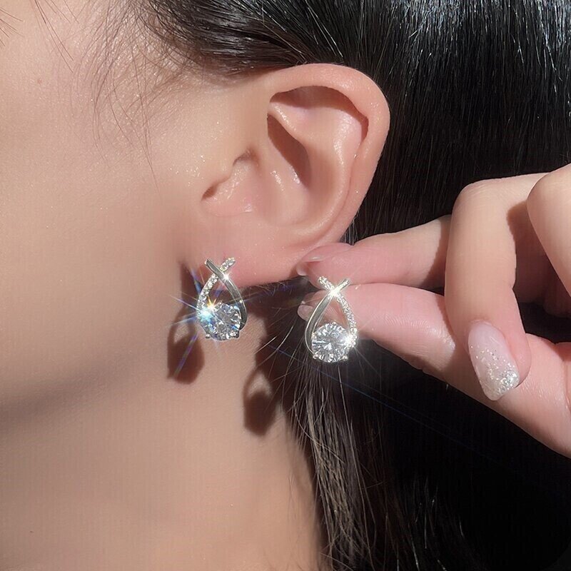 💎 Sparkle and Save: 49% OFF Diamond Round Stud Earrings | The Ultimate Gifts for Your Loved Ones